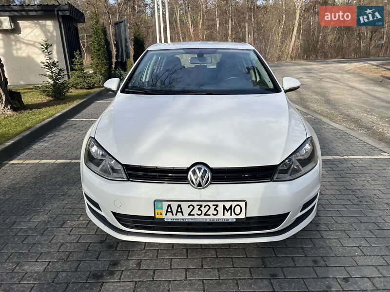 Volkswagen Golf (2012)