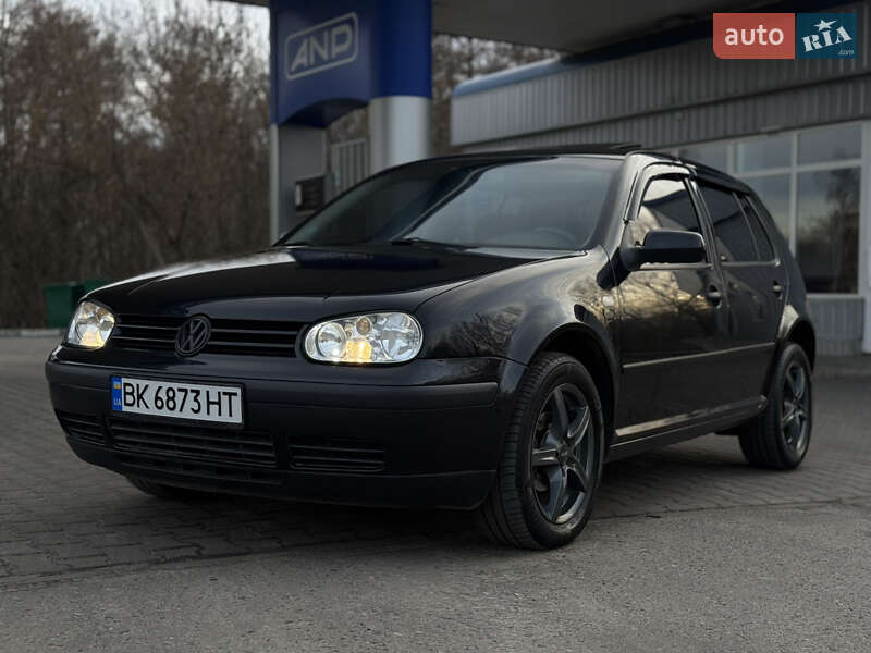 Volkswagen Golf (2000)