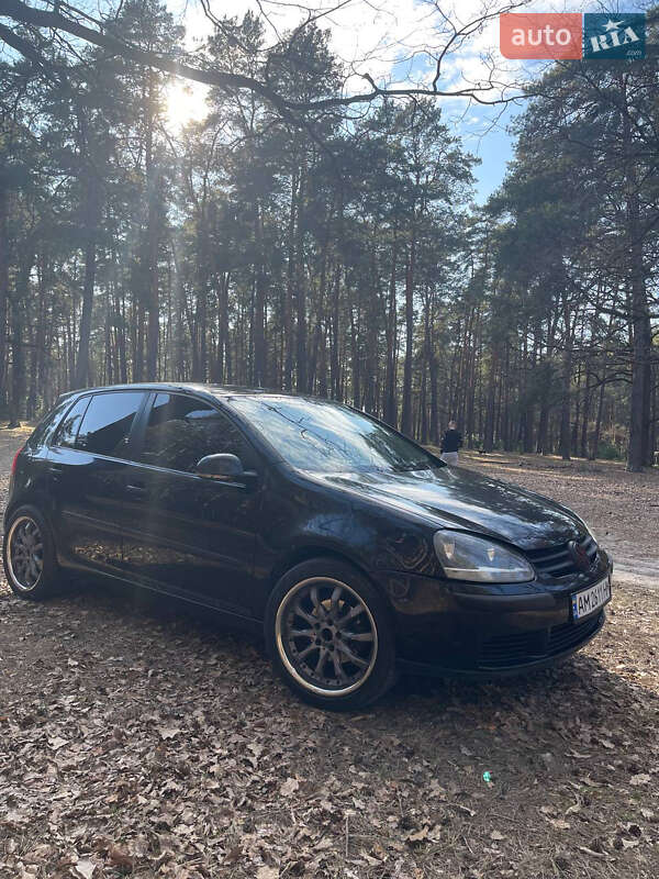Volkswagen Golf (2004)