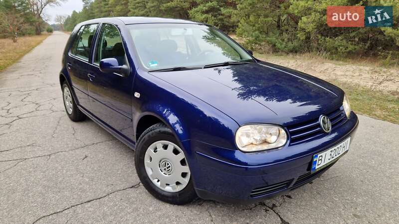 Volkswagen Golf (2000)