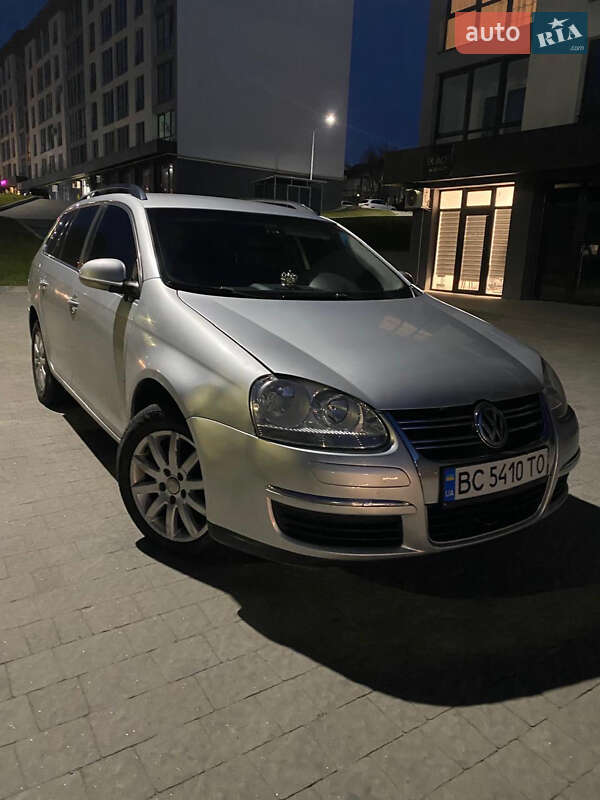 Volkswagen Golf (2008)
