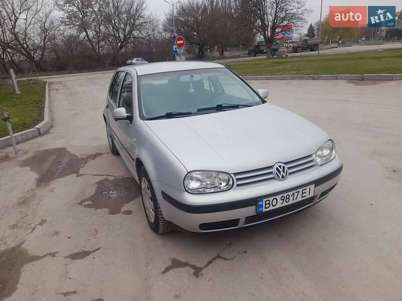 Volkswagen Golf (1999)