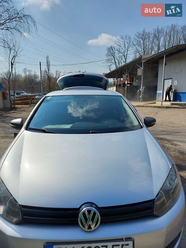 Volkswagen Golf (2010)
