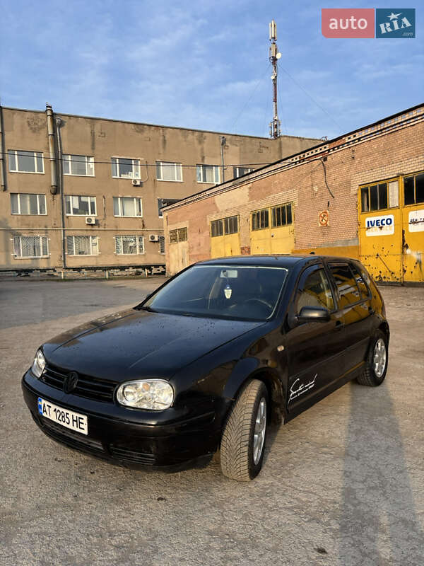 Volkswagen Golf (1999)