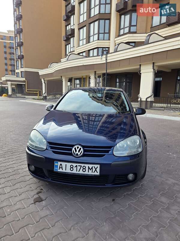 Volkswagen Golf (2004)