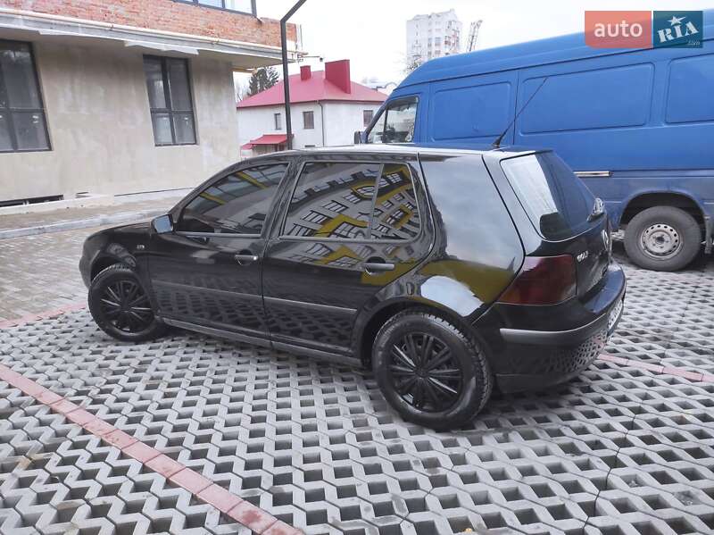 Volkswagen Golf (1999)