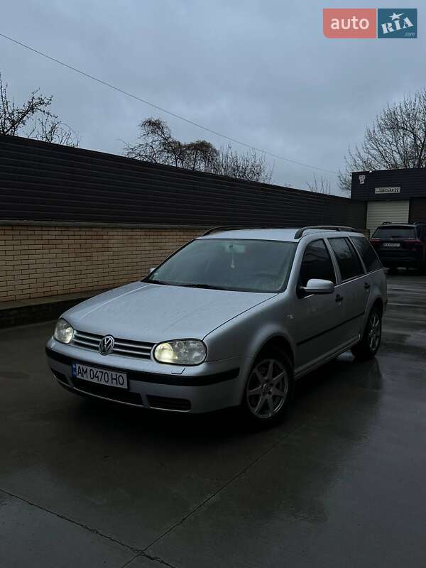 Volkswagen Golf (2000)