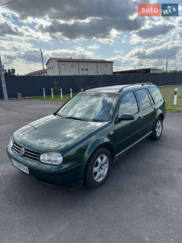 Volkswagen Golf (2000)