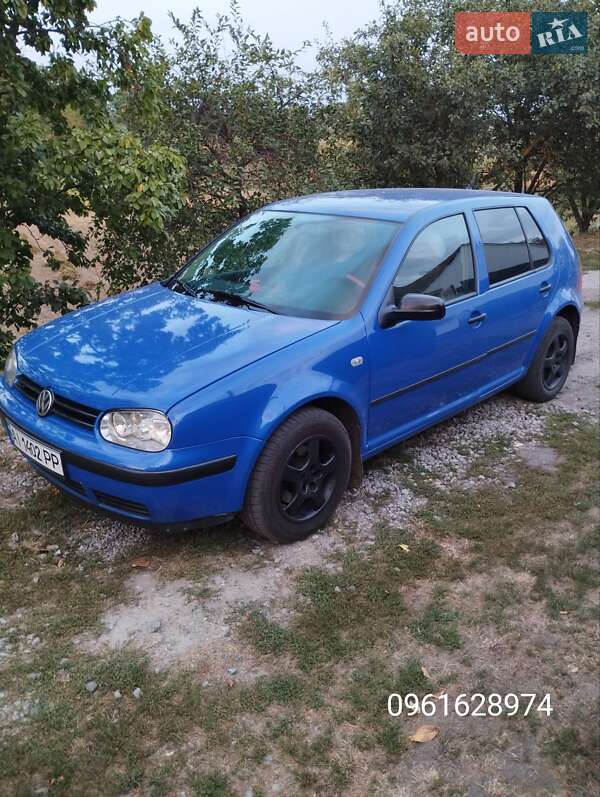 Volkswagen Golf (2000)