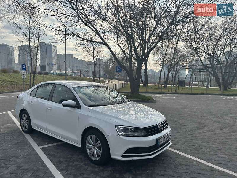 Volkswagen Jetta (2016)