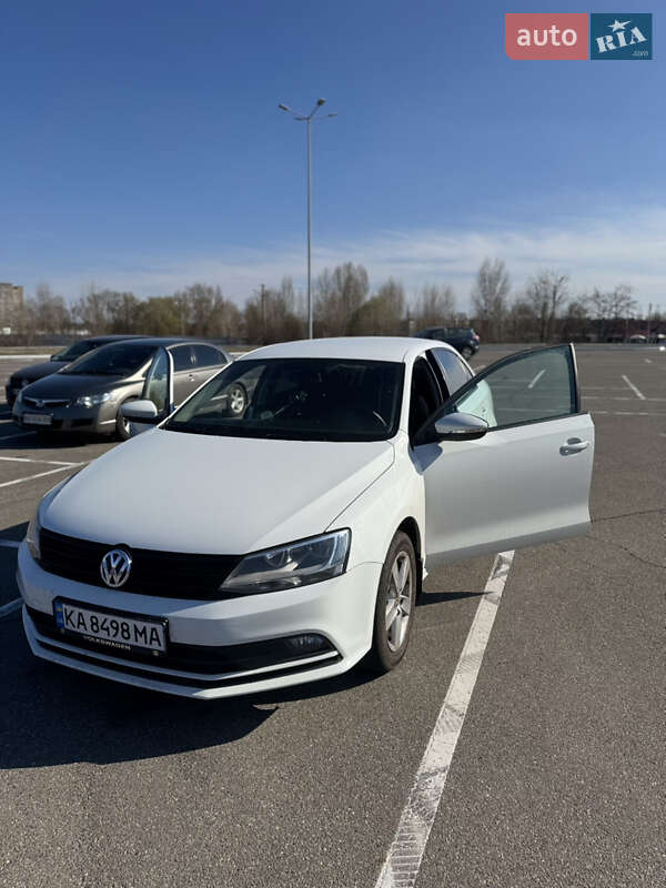 Volkswagen Jetta (2016)