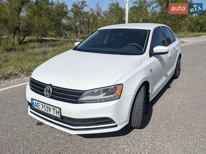 Volkswagen Jetta (2016)