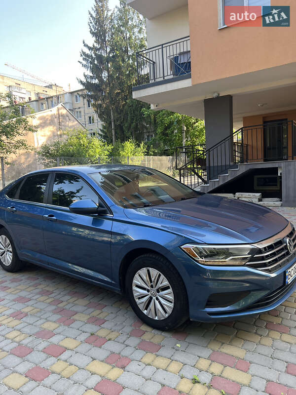 Volkswagen Jetta (2018)