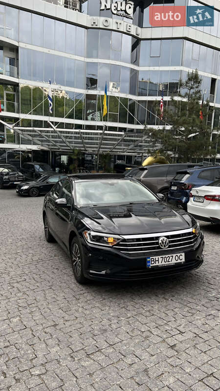 Volkswagen Jetta (2019)
