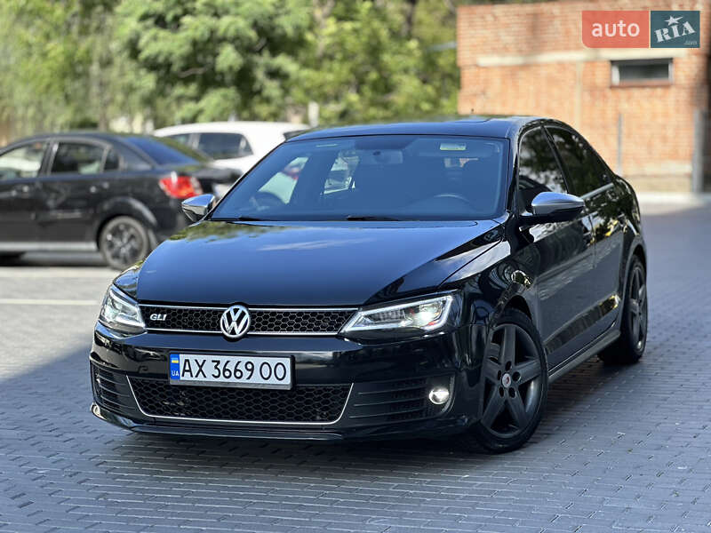 Volkswagen Jetta (2013)