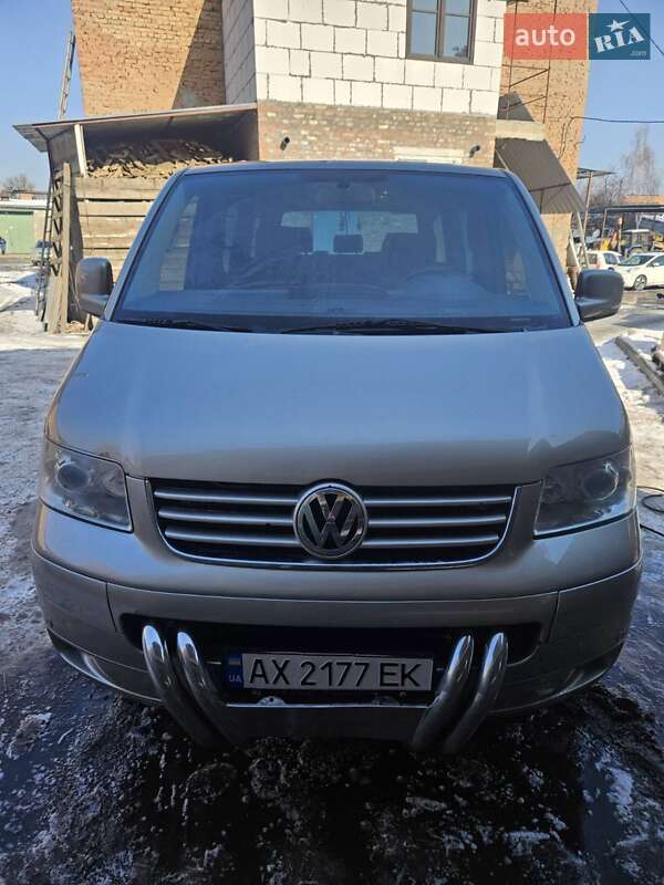 Volkswagen Multivan (2009)