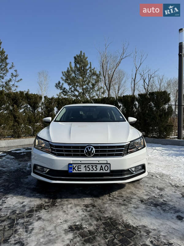 Volkswagen Passat (2016)