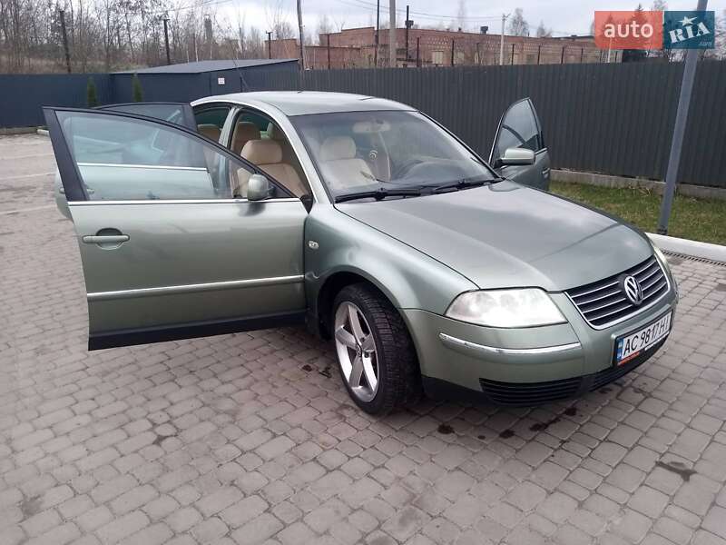 Volkswagen Passat (2004)