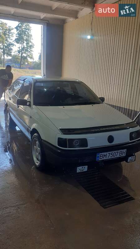 Volkswagen Passat (1989)
