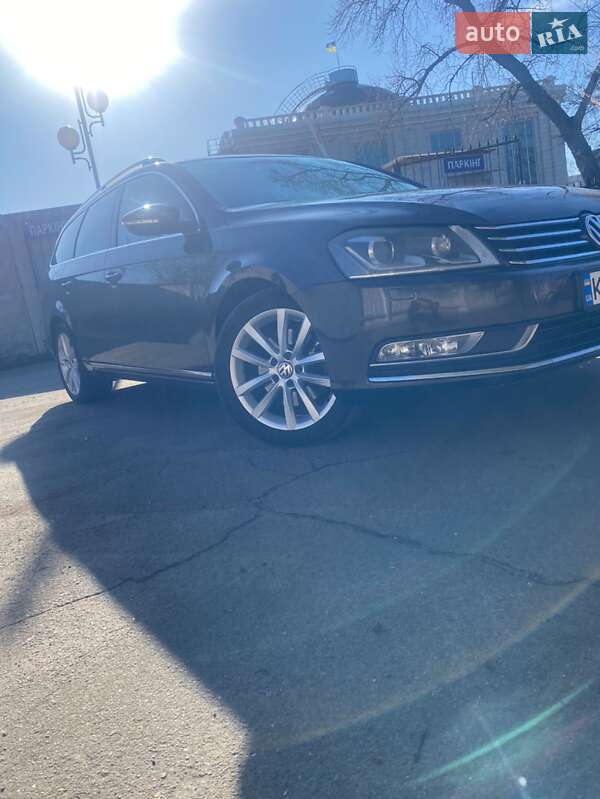 Volkswagen Passat (2012)