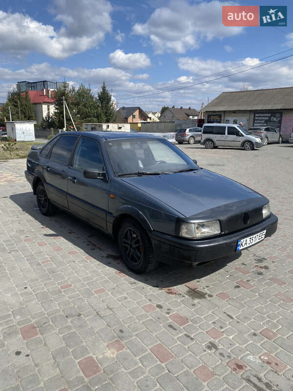 Volkswagen Passat (1988)
