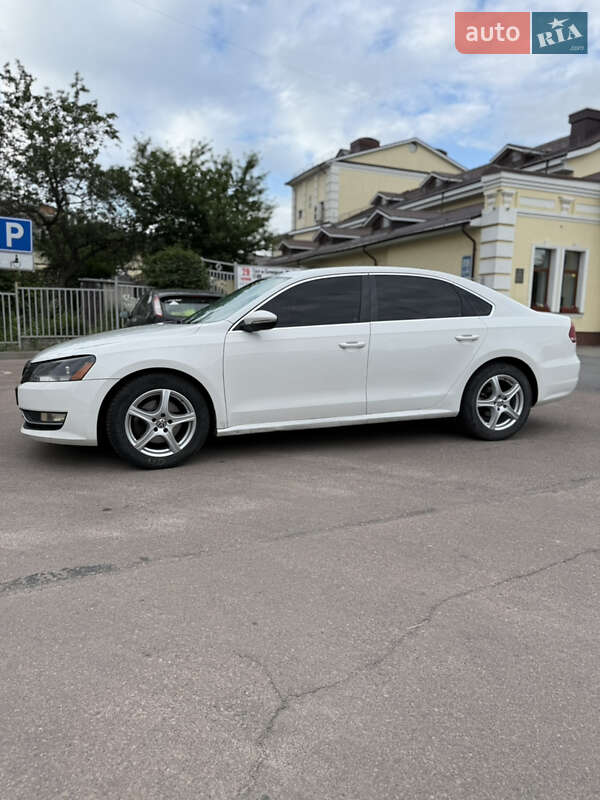 Volkswagen Passat (2011)