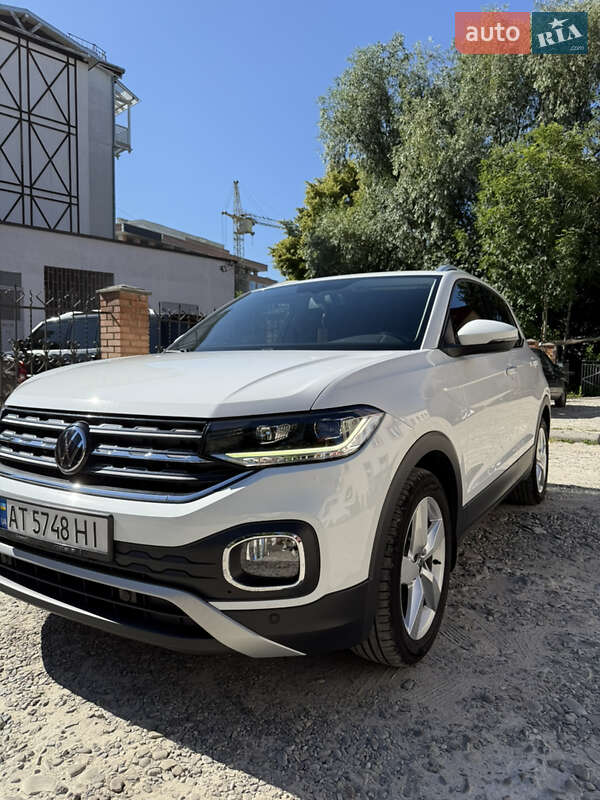 Volkswagen T-cross (2021)