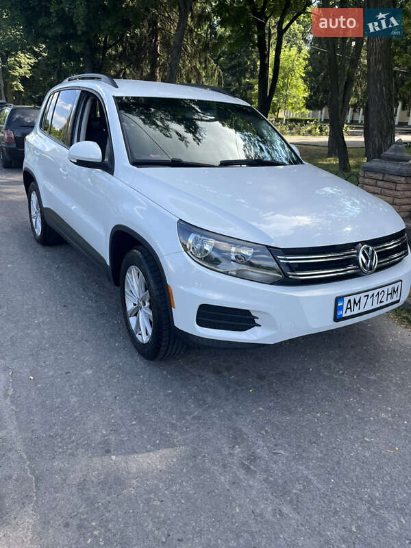 Volkswagen Tiguan (2017)