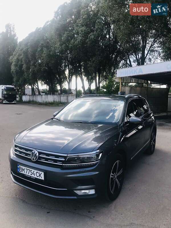 Volkswagen Tiguan (2016)