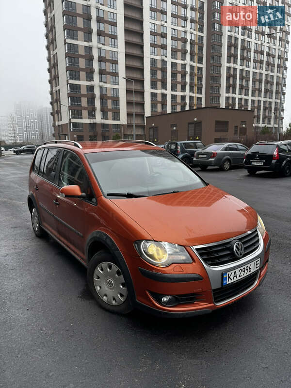 Volkswagen Touran (2008)