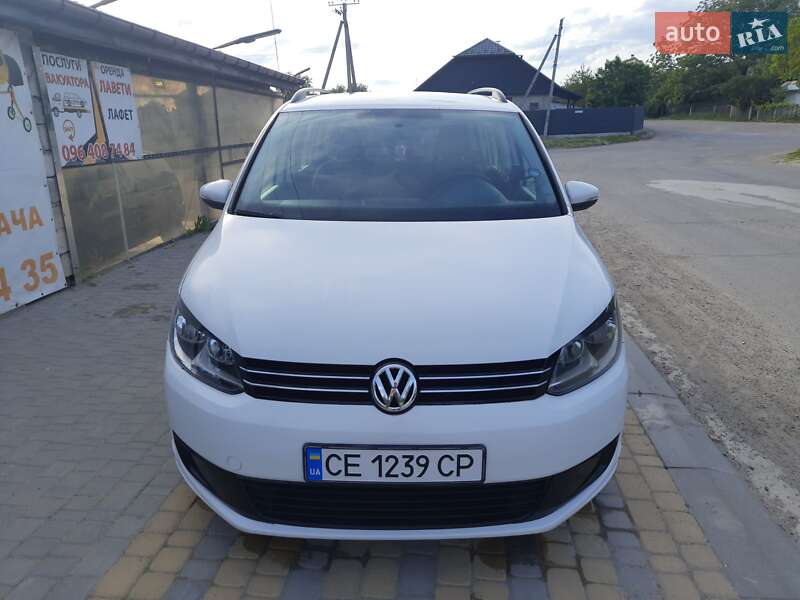 Volkswagen Touran (2011)