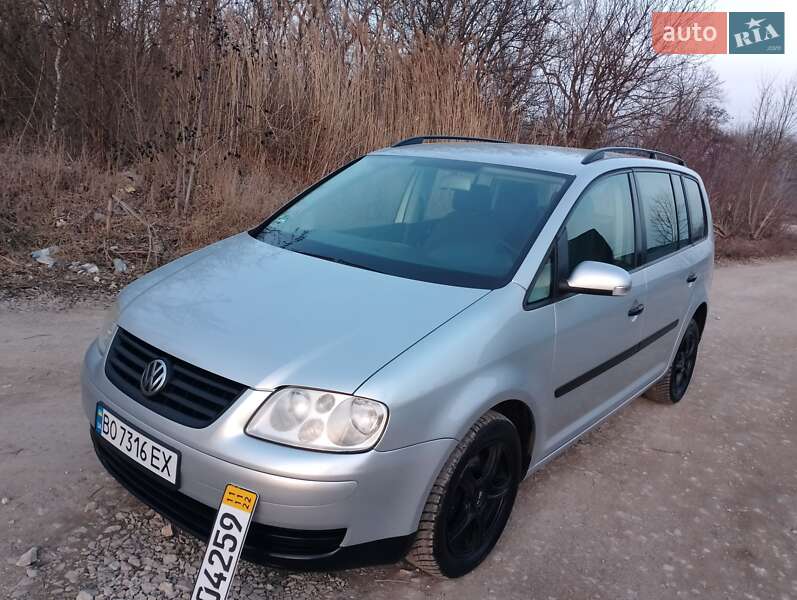 Volkswagen Touran (2004)