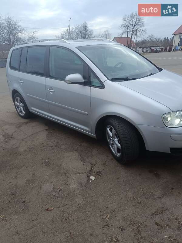 Volkswagen Touran (2006)