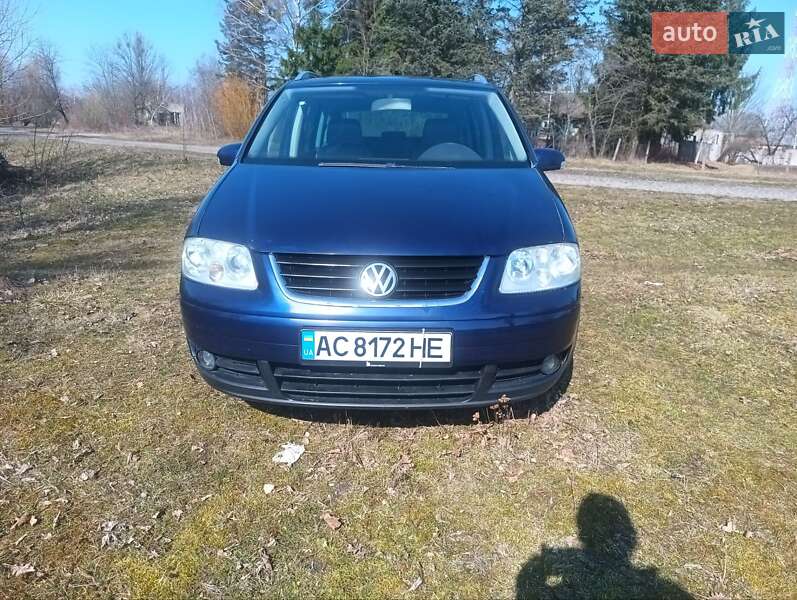 Volkswagen Touran (2004)