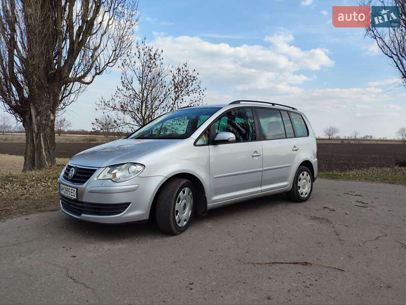 Volkswagen Touran (2007)