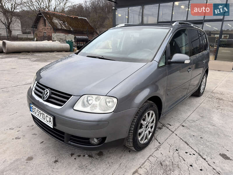 Volkswagen Touran (2003)