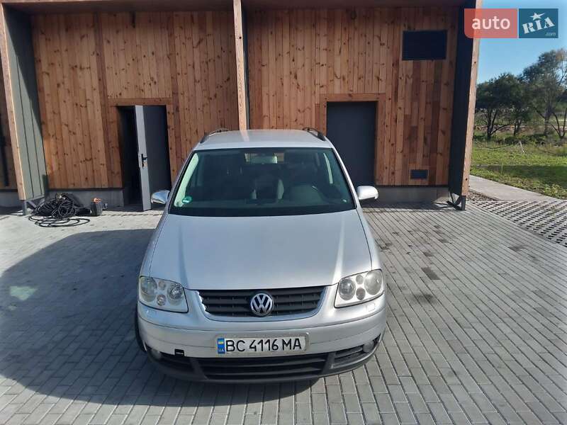 Volkswagen Touran (2005)