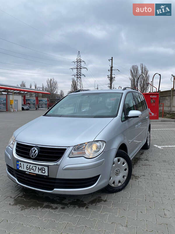 Volkswagen Touran (2008)