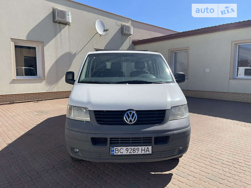 Volkswagen Caravelle (2008)