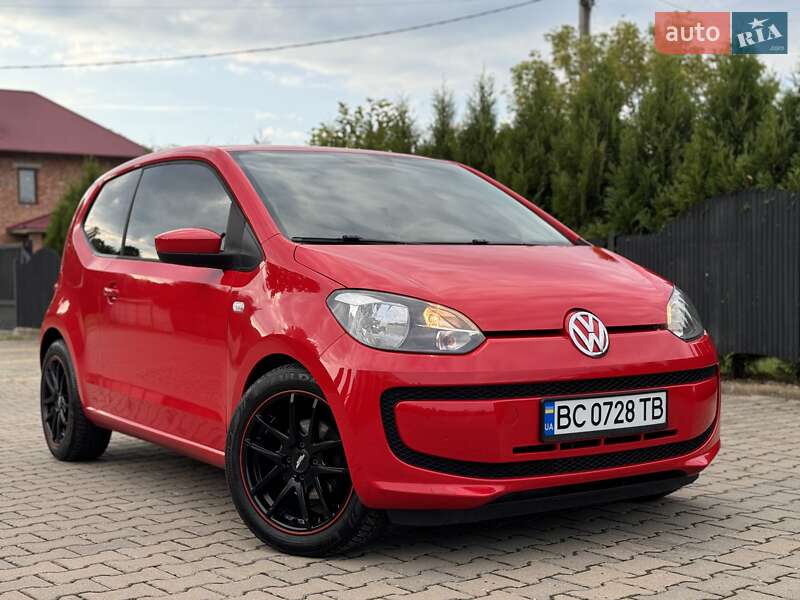 Volkswagen Up (2011)