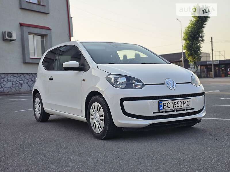 Volkswagen Up (2013)