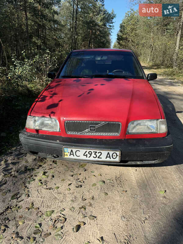 Volvo 440 (1994)