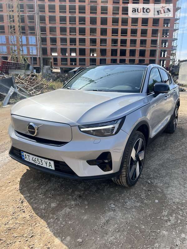 Volvo C40 (2023)