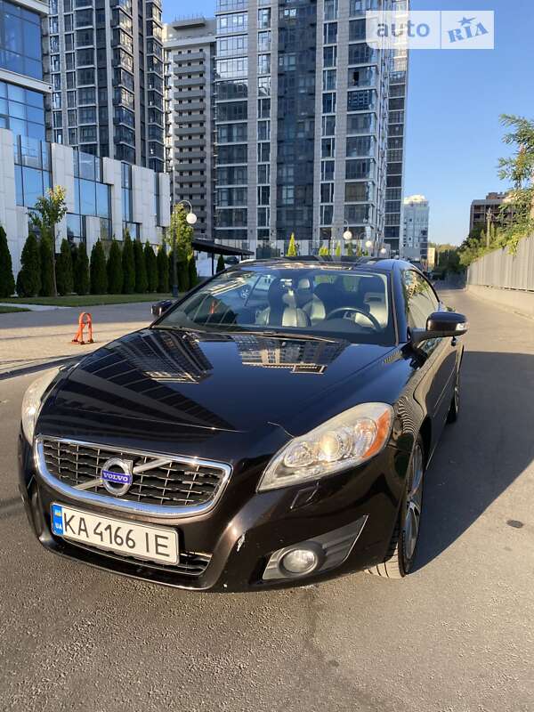 Volvo C70 (2012)