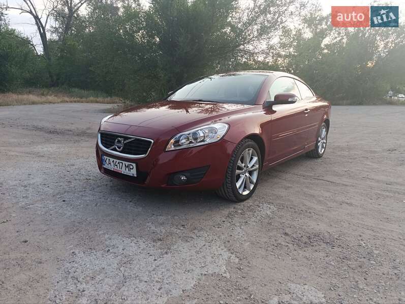 Volvo C70 (2011)