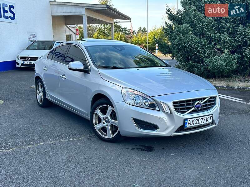 Volvo S60 (2011)