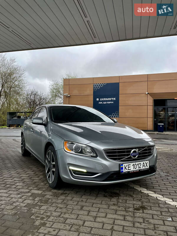 Volvo S60 (2016)