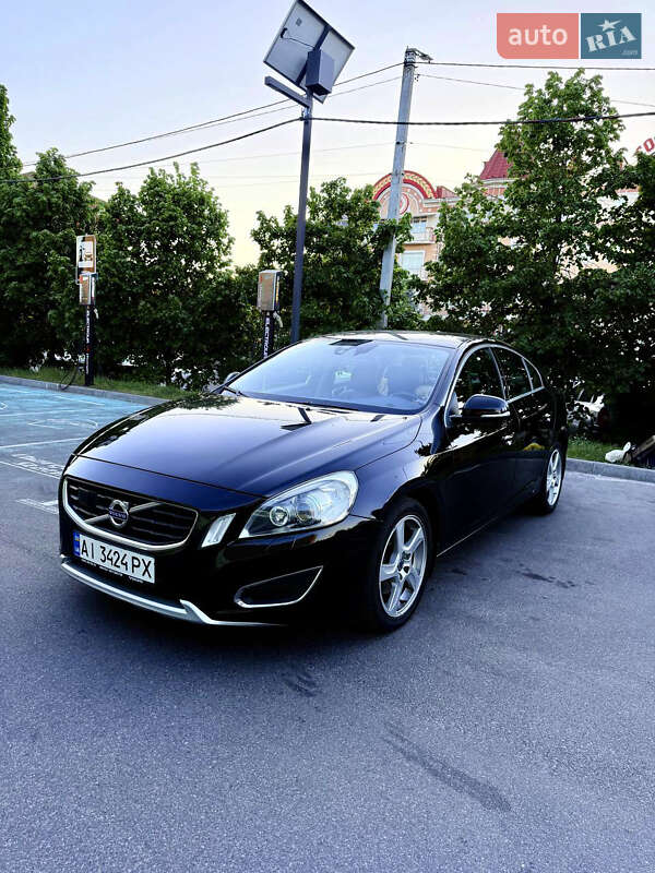 Volvo S60 (2010)
