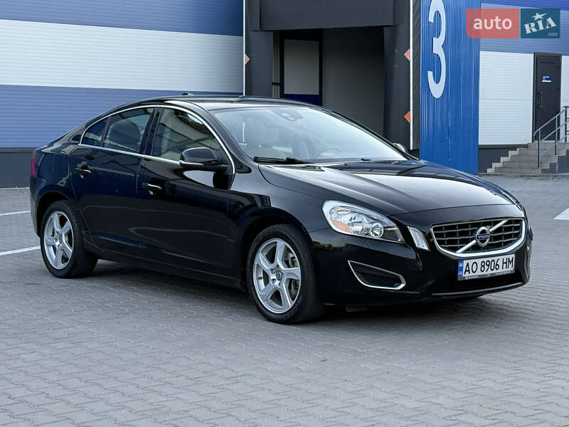 Volvo S60 (2012)