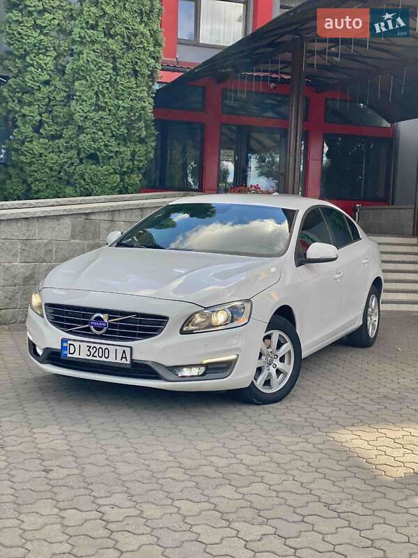 Volvo S60 (2013)
